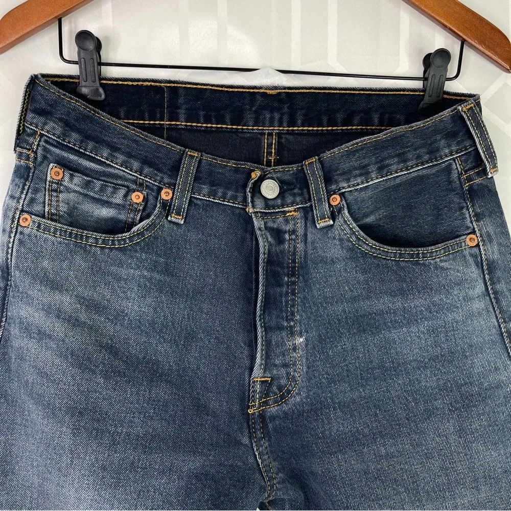 Levi's 501 Original Fit Medium Dark Wash Straight Leg Jeans W30 L32